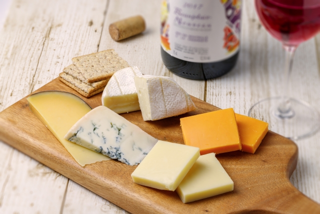 チーズは腐るとどうなるの？間違って食べた時の対処法を教えて!